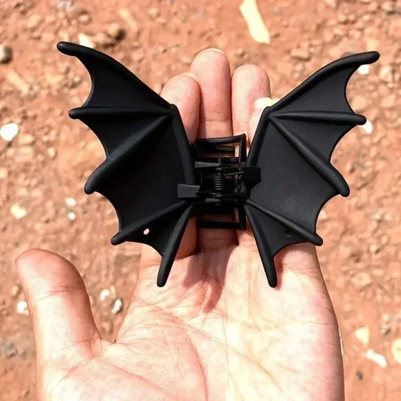 Metal Bat Wings Hair Clip Matte Black Large Approx 4"x 3" Halloween Goth NWOT - Picture 4 of 4